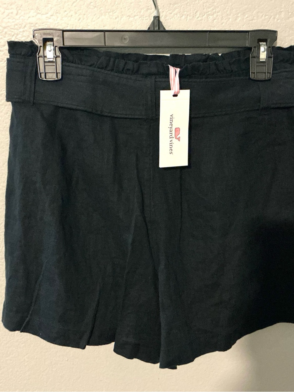 VINEYARD VINES WOMENS LINEN BELTED SHORTS Black 8 - Picture 6 of 7